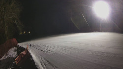 Prostřední část sjezdovky a snowpark