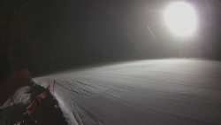 Prostřední část sjezdovky a snowpark