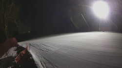 Prostřední část sjezdovky a snowpark