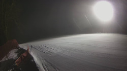 Prostřední část sjezdovky a snowpark