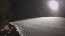 Prostřední část sjezdovky a snowpark