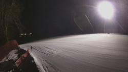 Prostřední část sjezdovky a snowpark