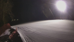 Prostřední část sjezdovky a snowpark