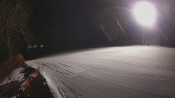 Prostřední část sjezdovky a snowpark