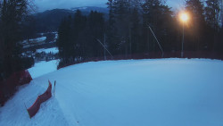 Prostřední část sjezdovky a snowpark