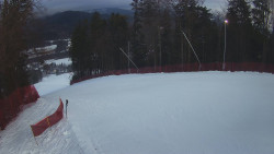 Prostřední část sjezdovky a snowpark