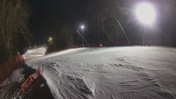 Prostřední část sjezdovky a snowpark