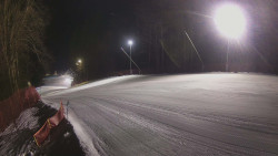 Prostřední část sjezdovky a snowpark