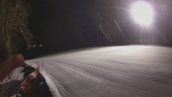 Prostřední část sjezdovky a snowpark