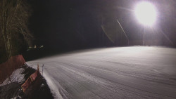 Prostřední část sjezdovky a snowpark