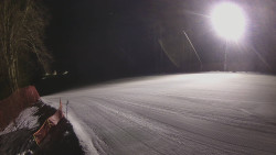 Prostřední část sjezdovky a snowpark