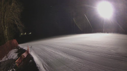 Prostřední část sjezdovky a snowpark