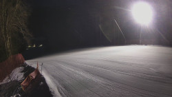 Prostřední část sjezdovky a snowpark