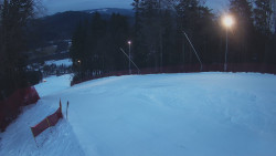 Prostřední část sjezdovky a snowpark