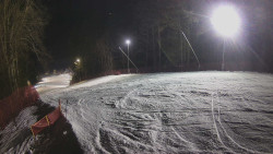 Prostřední část sjezdovky a snowpark