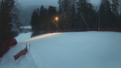 Prostřední část sjezdovky a snowpark