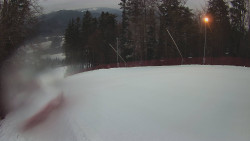 Prostřední část sjezdovky a snowpark