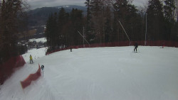 Prostřední část sjezdovky a snowpark