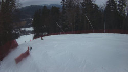 Prostřední část sjezdovky a snowpark