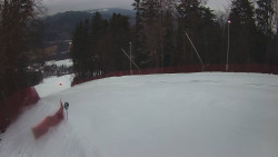 Prostřední část sjezdovky a snowpark