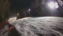 Prostřední část sjezdovky a snowpark