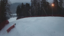 Prostřední část sjezdovky a snowpark