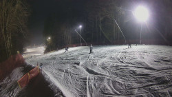 Prostřední část sjezdovky a snowpark