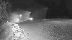 Prostřední část sjezdovky a snowpark