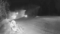 Prostřední část sjezdovky a snowpark