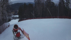 Prostřední část sjezdovky a snowpark