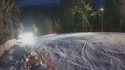 Prostřední část sjezdovky a snowpark