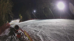 Prostřední část sjezdovky a snowpark