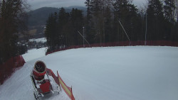 Prostřední část sjezdovky a snowpark