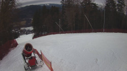 Prostřední část sjezdovky a snowpark