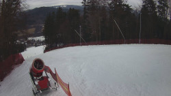 Prostřední část sjezdovky a snowpark