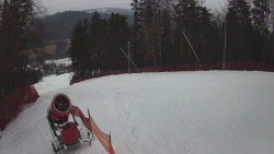 Prostřední část sjezdovky a snowpark