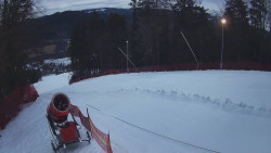 Prostřední část sjezdovky a snowpark