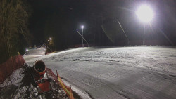 Prostřední část sjezdovky a snowpark