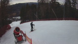 Prostřední část sjezdovky a snowpark