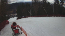 Prostřední část sjezdovky a snowpark