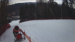 Prostřední část sjezdovky a snowpark