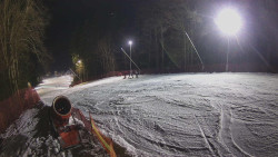 Prostřední část sjezdovky a snowpark