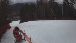 Prostřední část sjezdovky a snowpark
