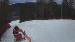 Prostřední část sjezdovky a snowpark