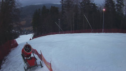 Prostřední část sjezdovky a snowpark