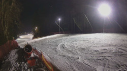 Prostřední část sjezdovky a snowpark