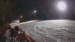 Prostřední část sjezdovky a snowpark