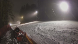 Prostřední část sjezdovky a snowpark