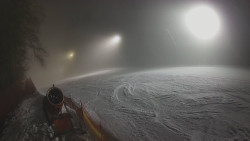 Prostřední část sjezdovky a snowpark