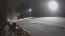 Prostřední část sjezdovky a snowpark